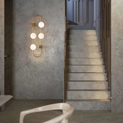 Applique Murale Moderne en Fer et Verre Blanc, Lumière LED Ambiance Cosy