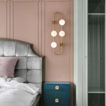 Applique Murale Moderne en Fer et Verre Blanc, Lumière LED Ambiance Cosy