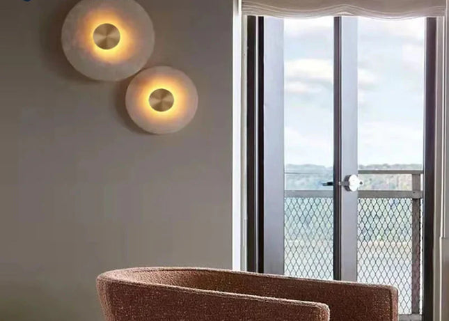 Applique Murale LED en Albâtre Naturel et Cuivre, Design Art Déco