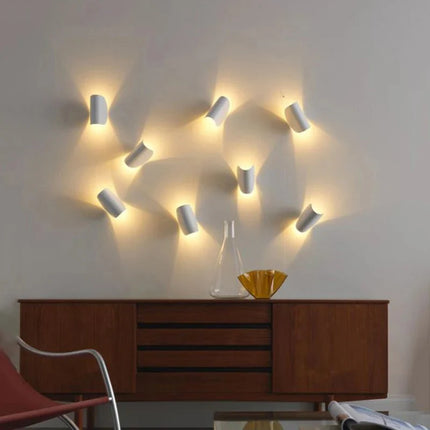 Applique Murale Macaron Nordique LED Rotative en Métal, Éclairage Ambiance Cosy - Luminous Place