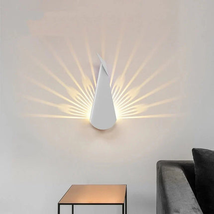 Applique Murale LED Moderne en Métal Or, Design Paon, Éclairage Chambre - Luminous Place