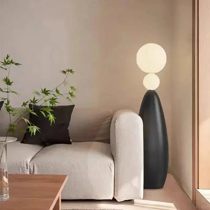 Lampadaire LED design médiéval gourde en acrylique, ambiance haut de gamme - Luminous Place