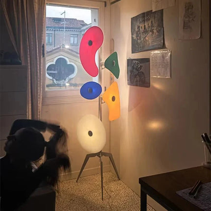 Lampadaire LED design moderne en fer forgé et acrylique, éclairage décoratif pour salon et chambre - Luminous Place