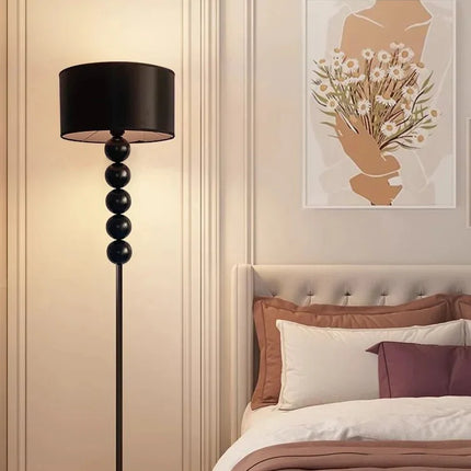 Lampadaire LED autoportant avec télécommande, design moderne pour intérieur - Luminous Place