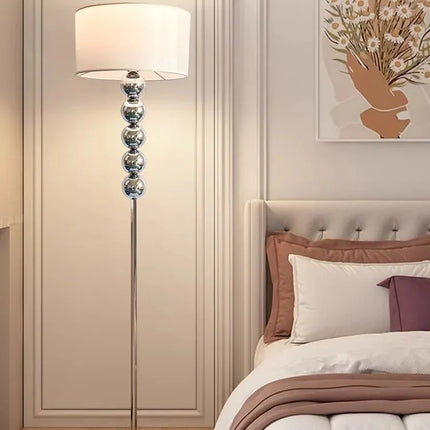 Lampadaire LED autoportant avec télécommande, design moderne pour intérieur - Luminous Place