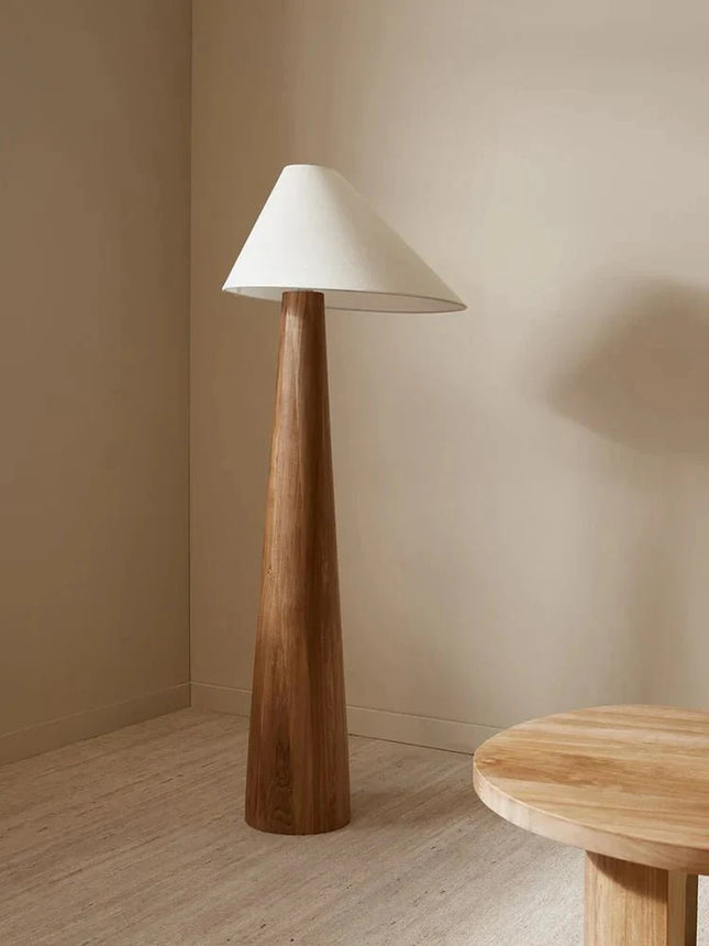 Lampadaire conique en bois massif style Wabi - sabi avec lumière LED chaleureuse - Luminous Place