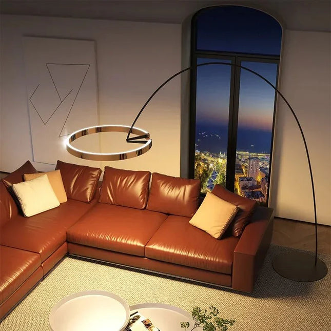 Lampadaire anneau LED doré design moderne minimaliste pour salon - Luminous Place