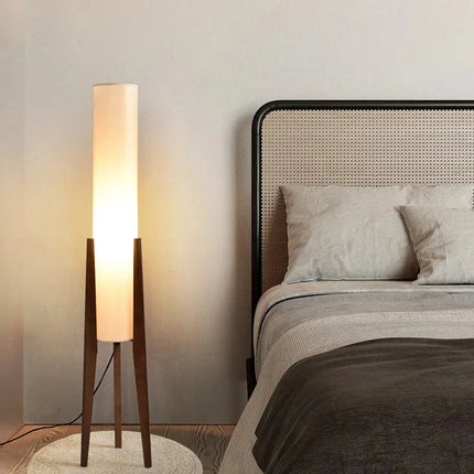 Lampadaire Wabi Sabi en bois de noyer noir, design zen japonais - Luminous Place