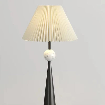 Lampadaire LED en tissu style médiéval français, lumière d’appoint chaleureuse pour salon et chambre - Luminous Place