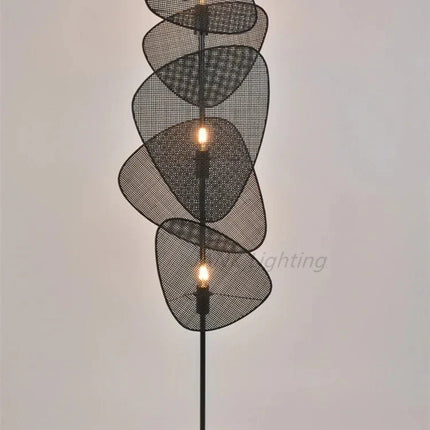 Lampadaire en rotin tricoté style français, ambiance cosy pour salon et chambre - Luminous Place