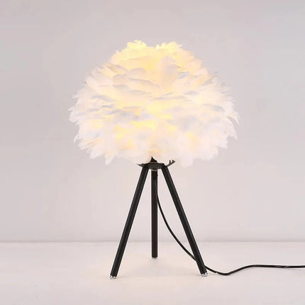 Lampe de table romantique à plumes avec lumière chaude pour ambiance cosy - Luminous Place