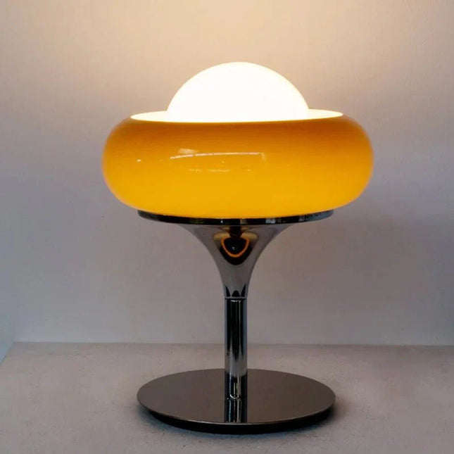 Lampe de table vintage médiévale à intensité variable avec abat - jour en verre pour ambiance chaleureuse - Luminous Place