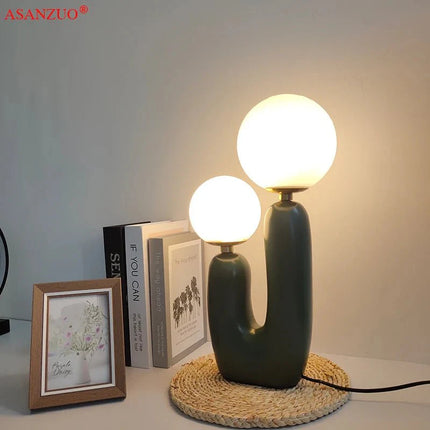 Lampe de table boule en verre et résine, design postmoderne nordique, éclairage cosy pour chambre et salon - Luminous Place