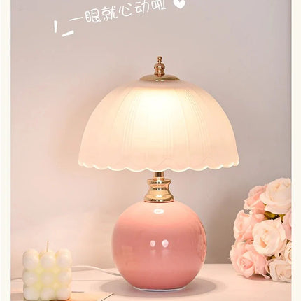 Lampe de table en verre et céramique, lumière douce pour chambre élégante - Luminous Place