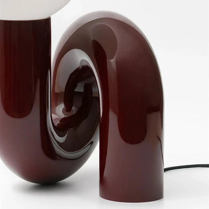 Lampe de table en résine postmoderne design nordique italien, lumière d’ambiance pour chambre et bureau - Luminous Place