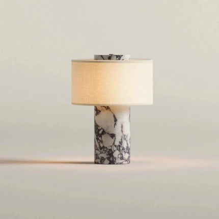 Lampe de table nordique en marbre jaune travertin avec abat - jour tissu, éclairage cosy pour salon et chambre - Luminous Place