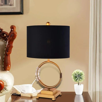 Lampe de table design américain en cristal avec éclairage LED intérieur - Luminous Place