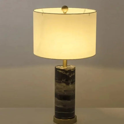 Lampe de table en marbre LED design nordique luxe pour intérieur - Luminous Place