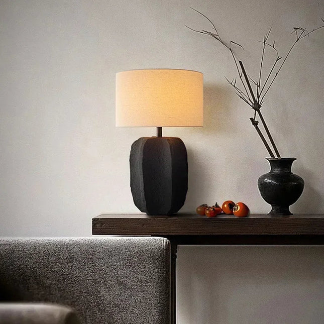 Lampe de table style nordique japonais pour salon et chambre avec éclairage LED chaleureux - Luminous Place