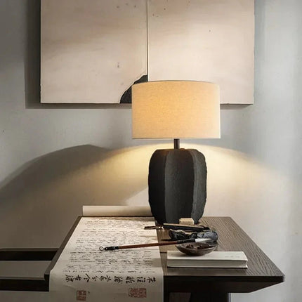 Lampe de table style nordique japonais pour salon et chambre avec éclairage LED chaleureux - Luminous Place
