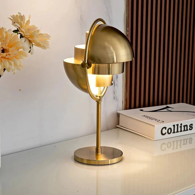 Lampe de table design moderne en métal noir avec lumière chaude pour intérieur élégant - Luminous Place