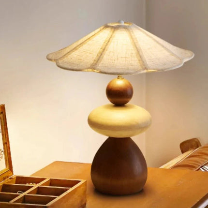Lampe de table en résine effet marbre, design post - moderne nordique, éclairage intérieur chaleureux - Luminous Place
