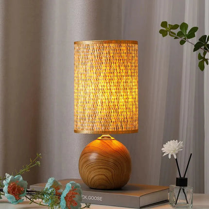 Lampe de table moderne en métal noir avec lumière LED chaude rétro - Luminous Place