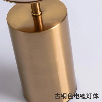 Lampe de table en verre boule Slimline pour lecture, éclairage intérieur premium - Luminous Place