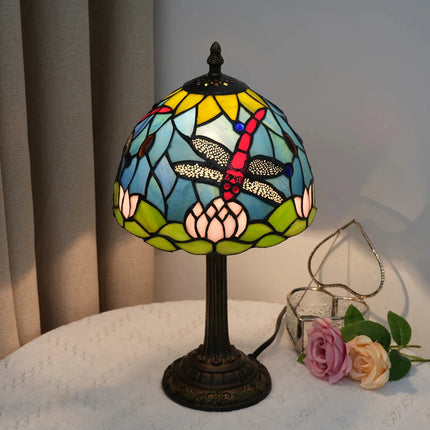 Lampe de table en vitrail style libellule bleu, 8 pouces, éclairage cosy - Luminous Place