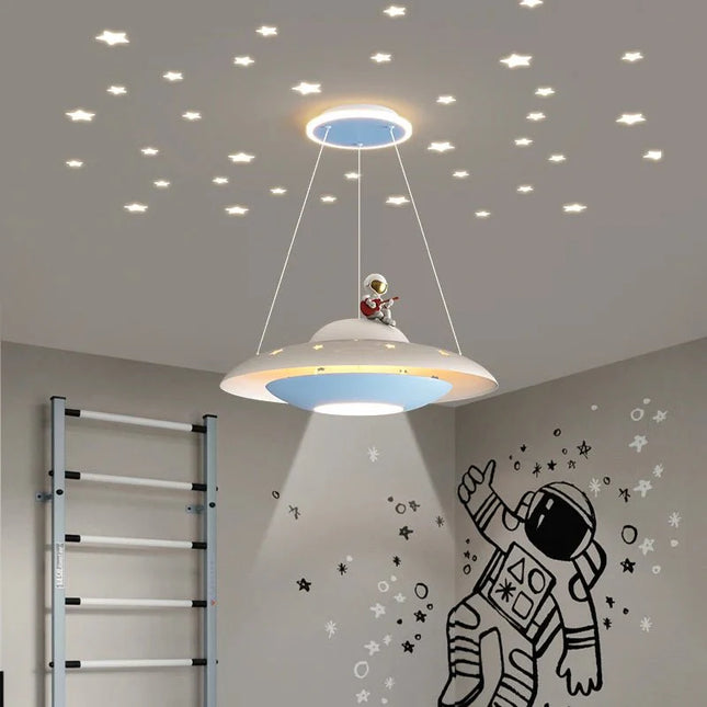 Lampe Enfant Suspension UFO Étoilée en Alliage Chrome, Lumière Variable Bleue/Rose - Luminous Place