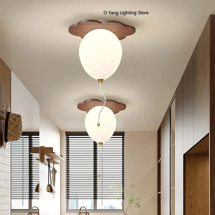 Lampe Enfant Bois Massif Nuage et Ballon Plafonnier LED pour Chambre - Luminous Place