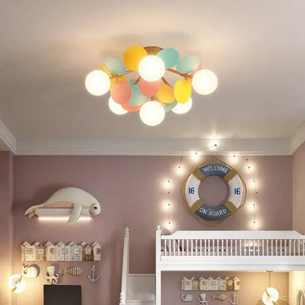 Lampe Enfant plafonnier moderne nordique en métal et verre design créatif - Luminous Place