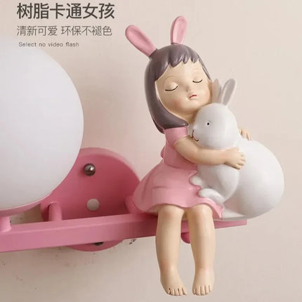 Lampe Enfant Applique Murale en Résine avec Boule de Verre Lapin, Design Nordique Élégant - Luminous Place