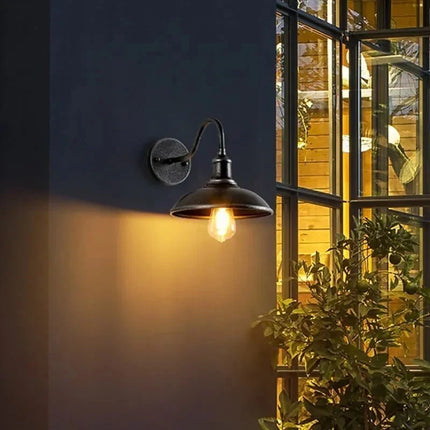 Luminaire Extérieur Applique Murale Rétro Étanche en Fer pour Jardin et Villa - Luminous Place