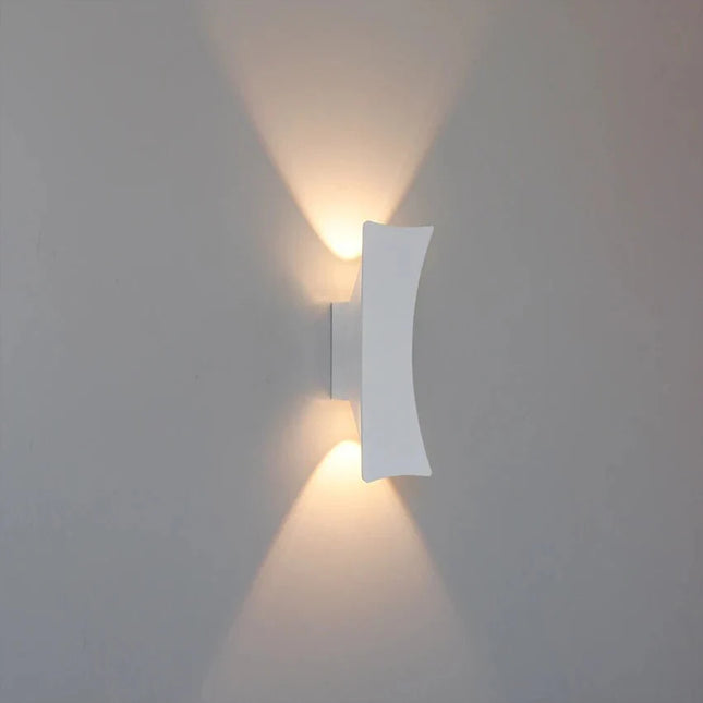 Luminaire Extérieur LED 12W en Aluminium Étanche Double Éclairage Haut/Bas pour Jardin et Porche AC110V/220V - Luminous Place