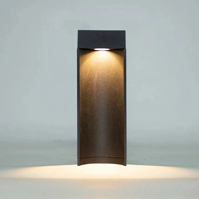 Luminaire Extérieur LED en Aluminium Moderne pour Pelouse et Cour, IP54 - Luminous Place