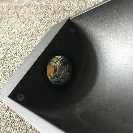 Luminaire Extérieur LED en Aluminium Moderne pour Pelouse et Cour, IP54 - Luminous Place