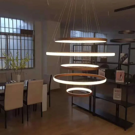 Lustre moderne 7 anneaux circulaires LED en alliage d’aluminium pour salon et salle à manger