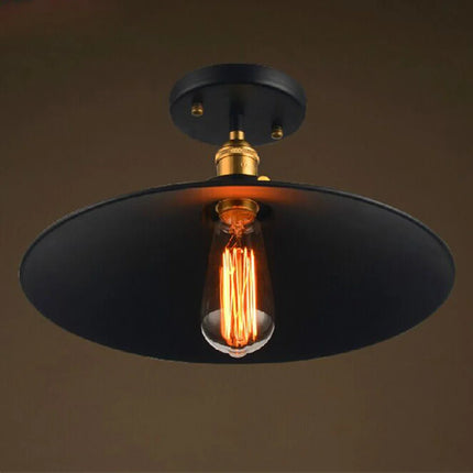 Plafonnier industriel vintage en fer noir, éclairage chaleureux pour salon et cuisine