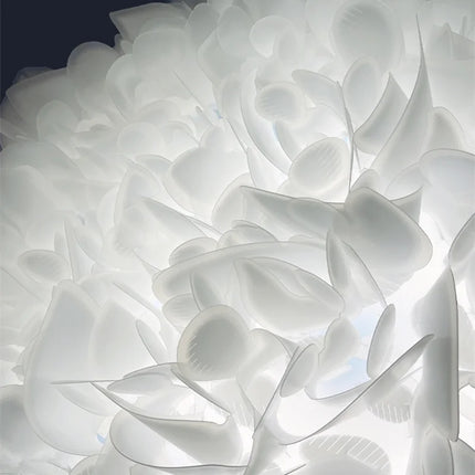 Plafonnier suspension pétale design italien en PVC blanc, lumière chaude romantique