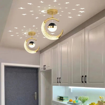 Plafonnier LED moderne étoiles et lune en métal noir et or, ambiance cosy