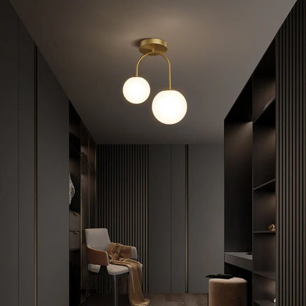 Plafonnier LED moderne en verre et métal pour intérieur design nordique