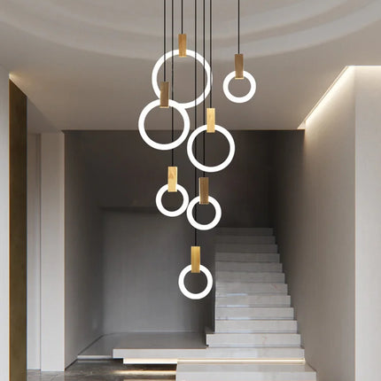 Suspension en bois massif design moderne pour salon et escalier