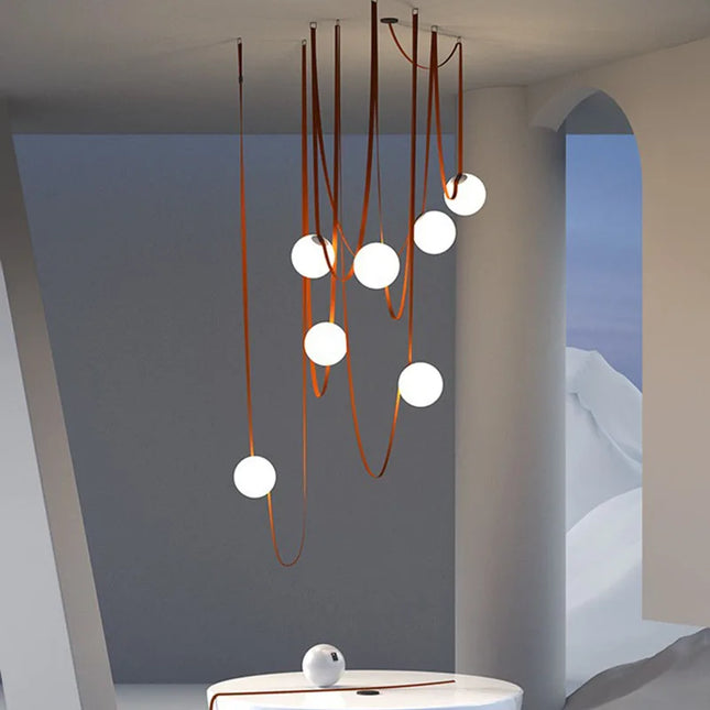 Suspension Art déco en verre blanc avec ampoules G9 pour intérieur élégant