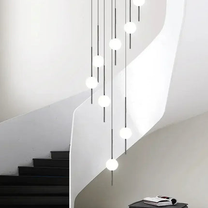 Suspension LED moderne pour escalier, lustre haute hauteur design métal