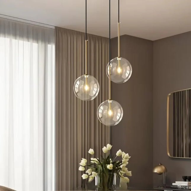 Suspension nordique en verre transparent, luminaire suspendu design pour intérieur contemporain