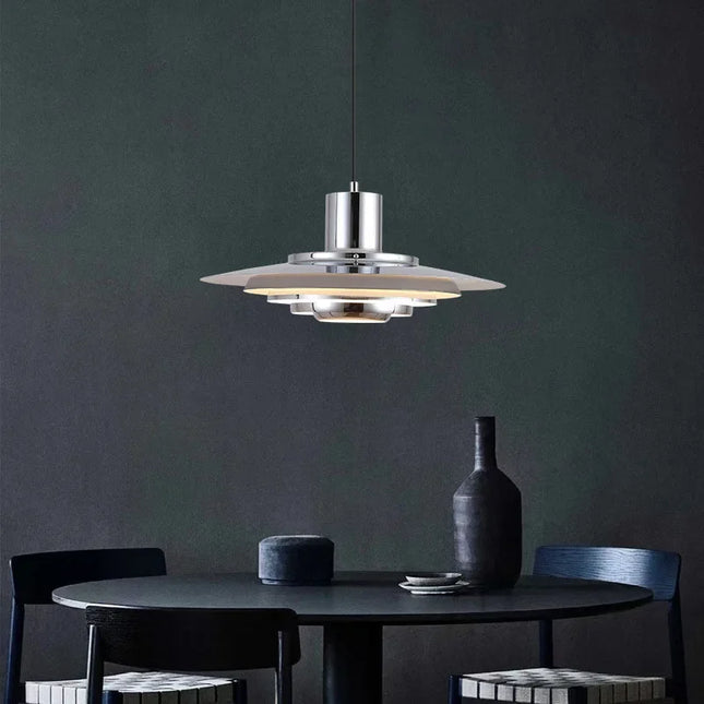 Suspension danoise minimaliste en aluminium design Art Déco pour chambre et salon