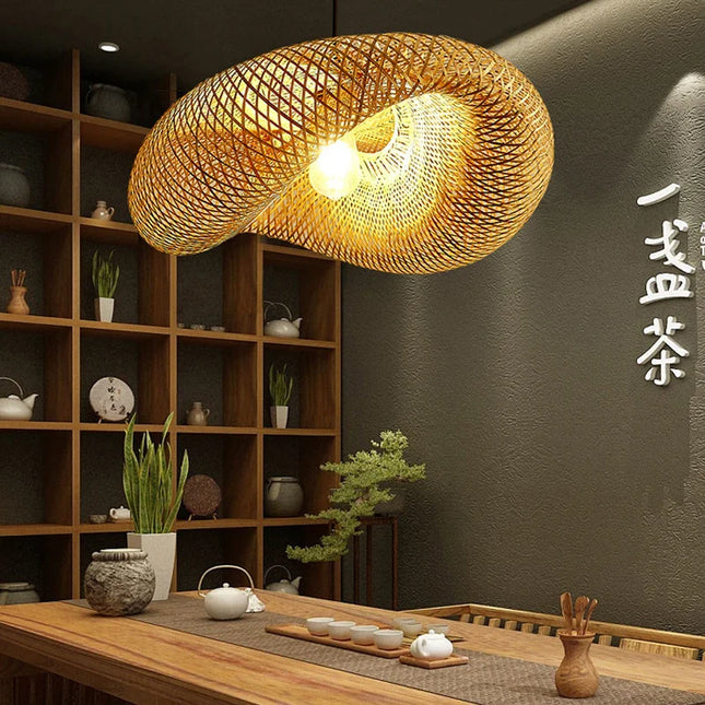 Suspension bambou tissé artisanale LED E27 pour ambiance chaleureuse