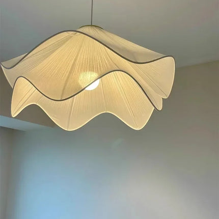 Suspension lustre tissu fleurs nordiques LED pour ambiance cosy intérieure