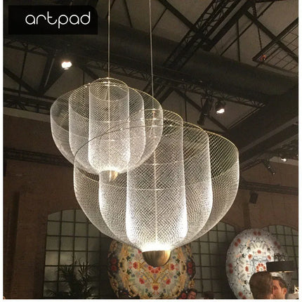 Suspension Artpad en métal chromé à grille, lumière LED chaude, design contemporain